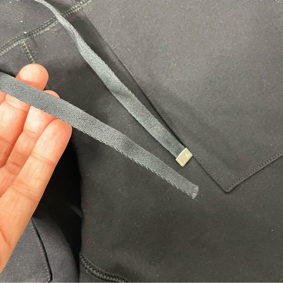 Travis Mathew Friday Ponte Pocket Leggings XXS NWT 600 - Picture 7 of 7